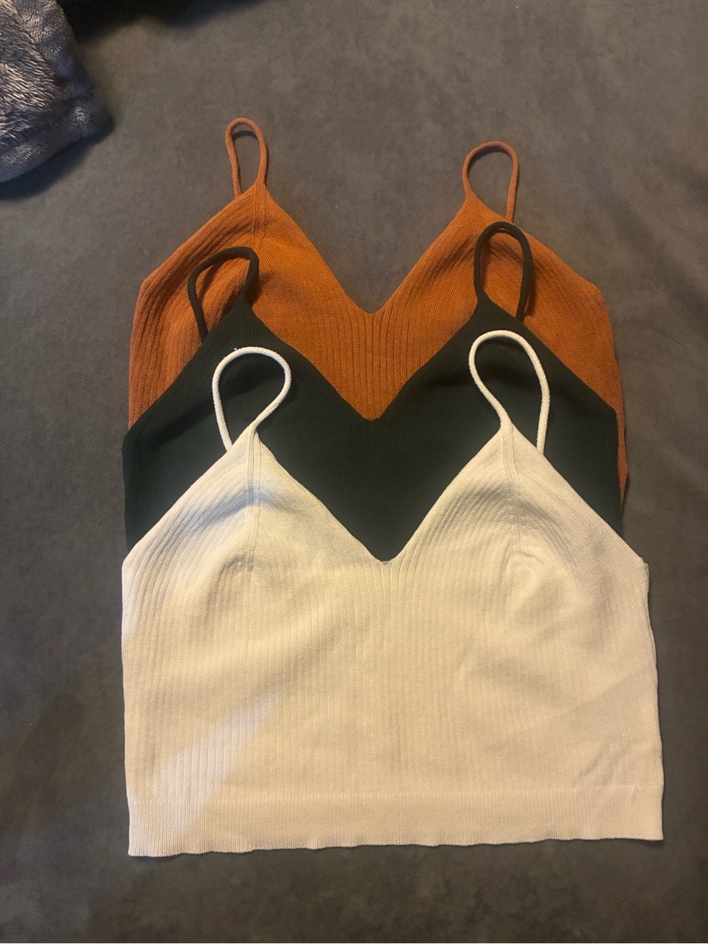 SHEIN 3-Pack Ribbed V-Neck Camisoles - White, Black, Rust